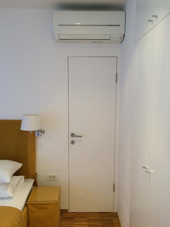 B&B Petra Varl Accommodation ลูบลิยานา ภายนอก รูปภาพ